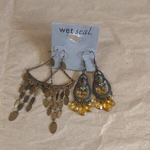 2 Pairs Wet Seal Earrings